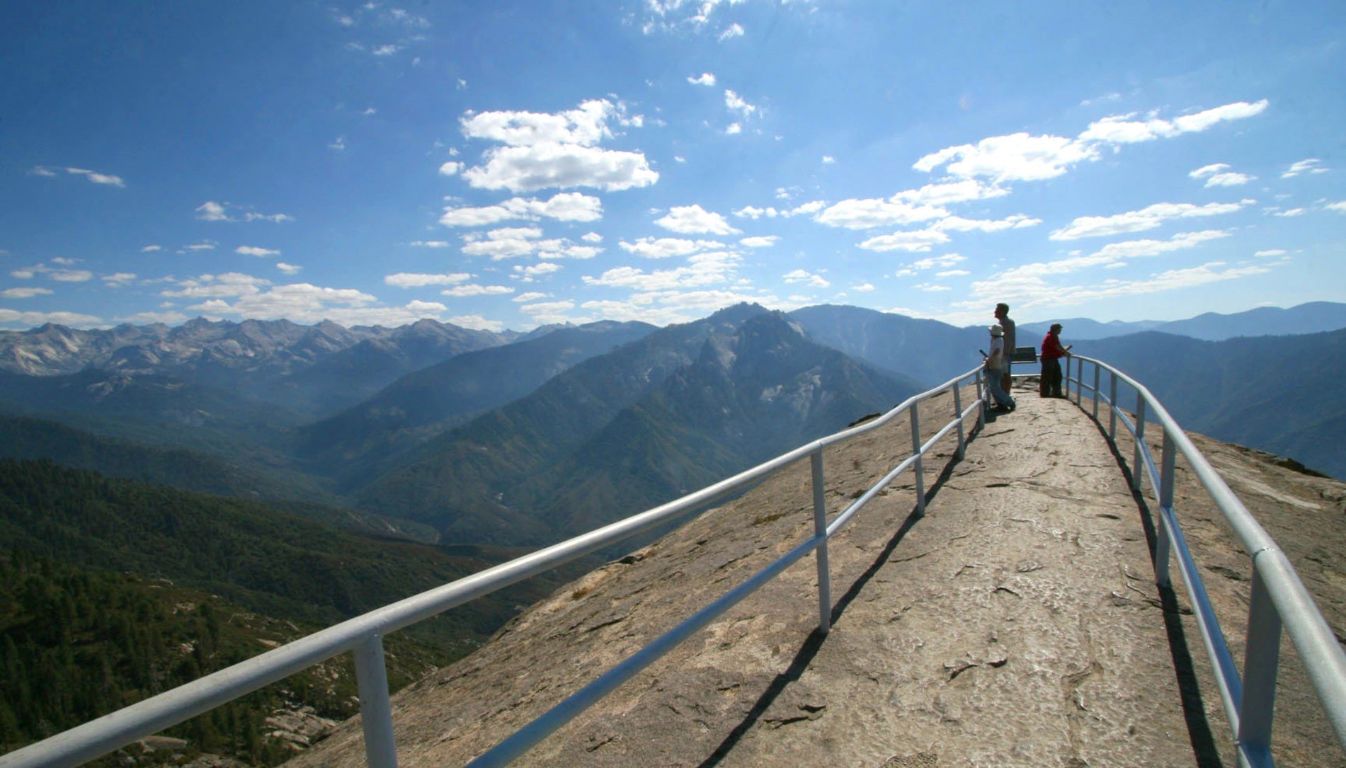 Moro Rock Trail